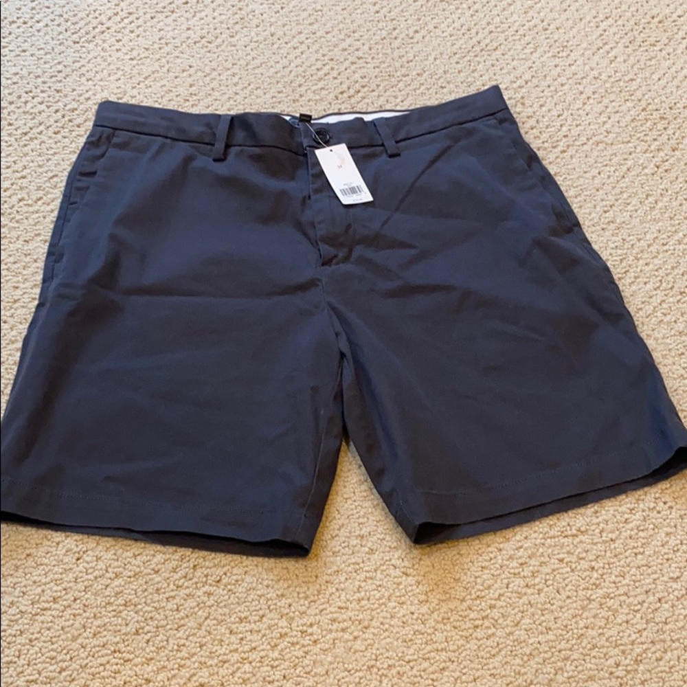 NWT Banana Republic Charcoal Aiden Short